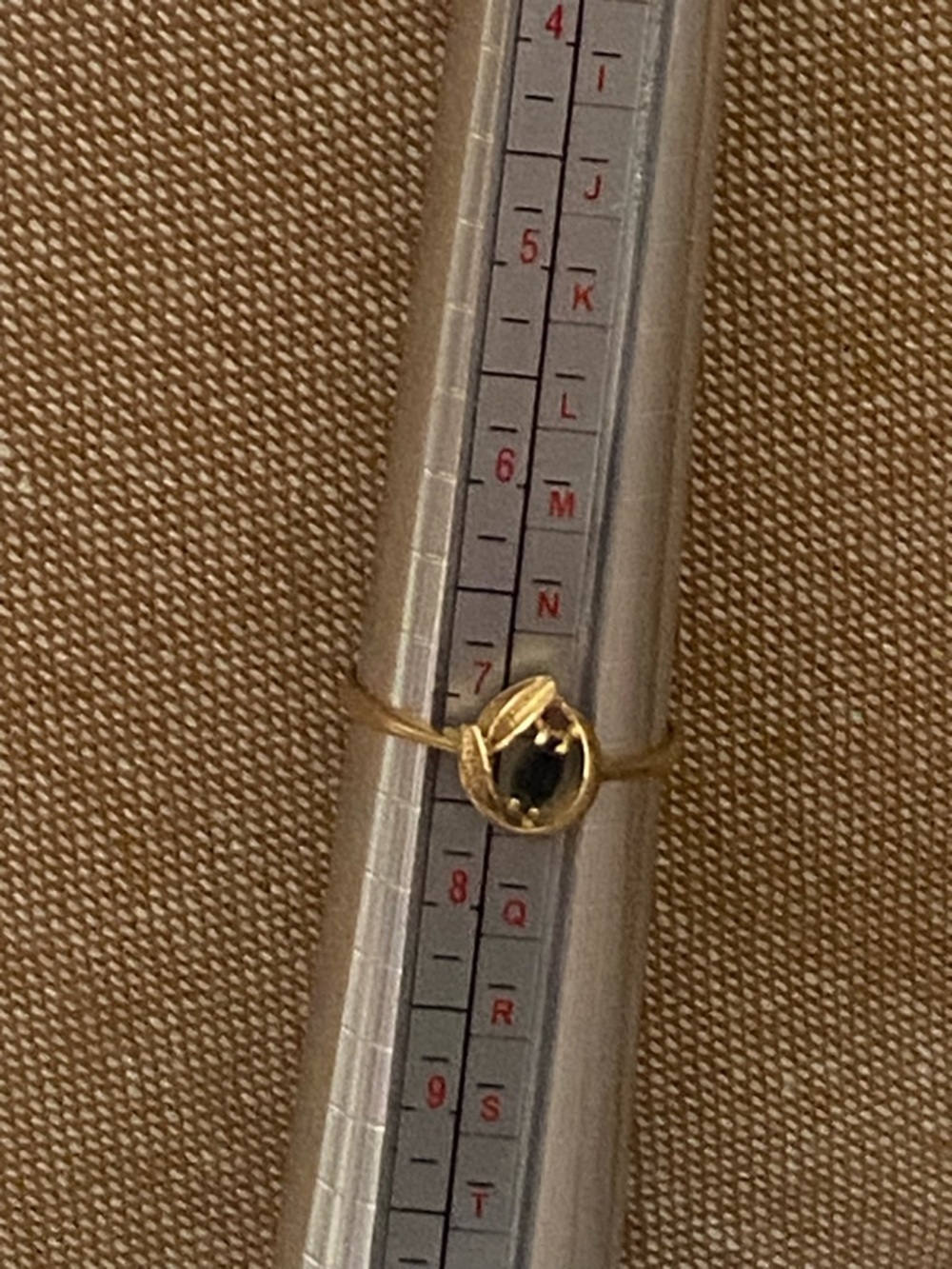 💙💛💙NWT 14K Yellow Gold Genuine Sapphire Elegant Women’s Ring - 1.33 grams